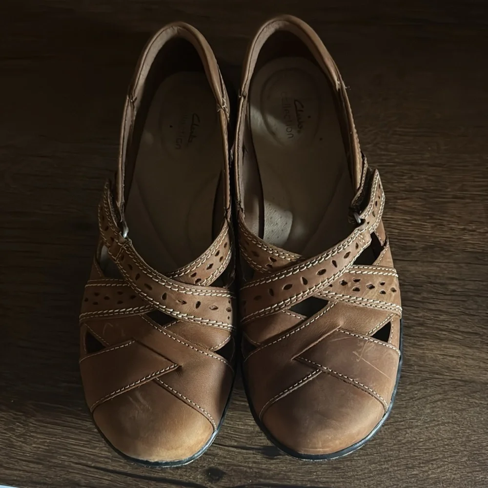 Women’s Clark’s - Picture 6 of 8